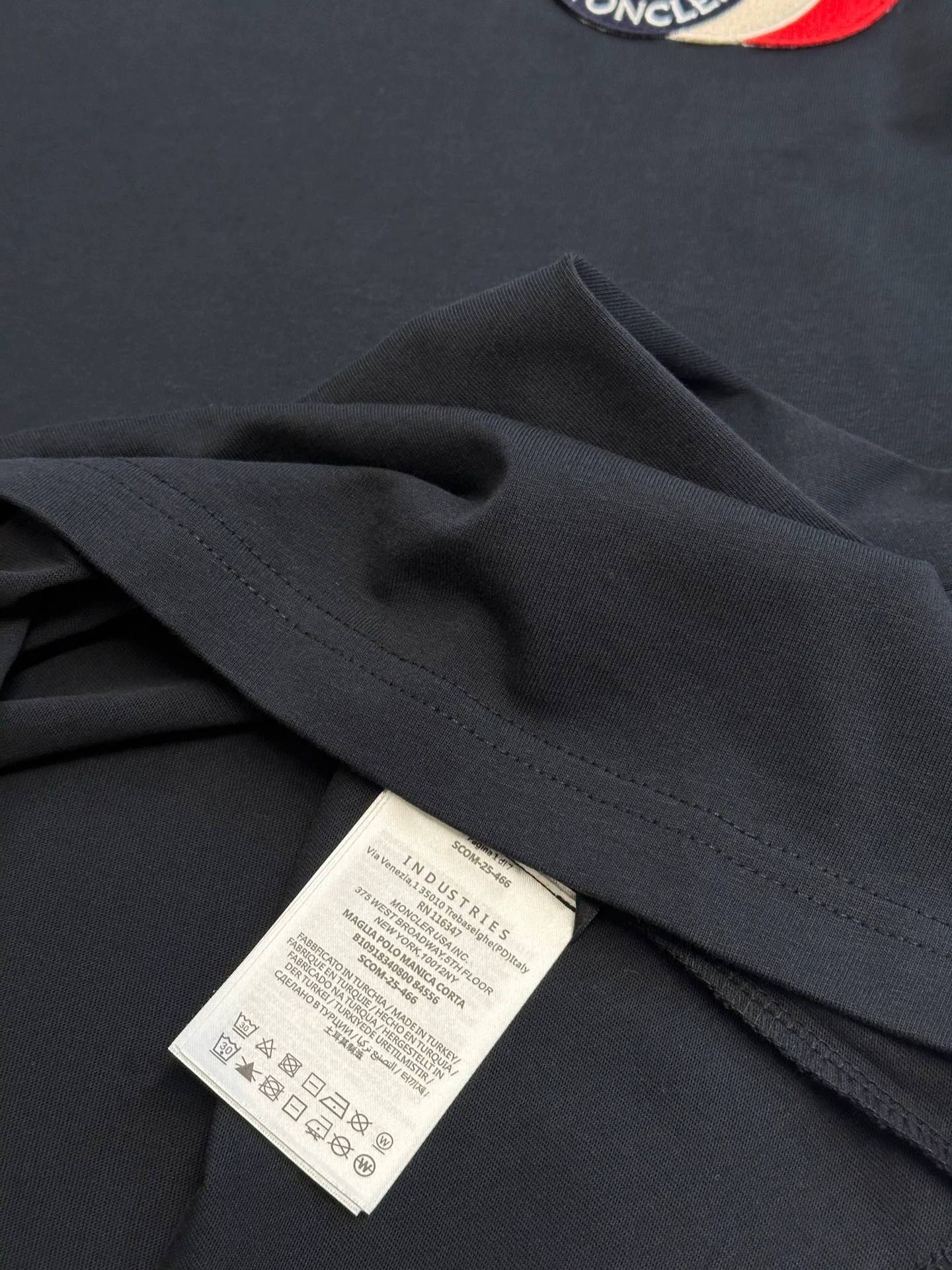 Moncler ， ， ， Moncler ， 。 ， ， Moncler 。 size：s m l xl